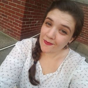 Meet your Posher, Hope